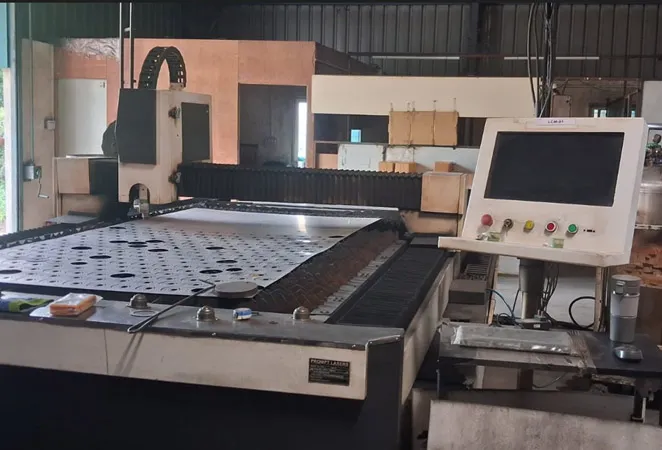Laser Cutting Machine
